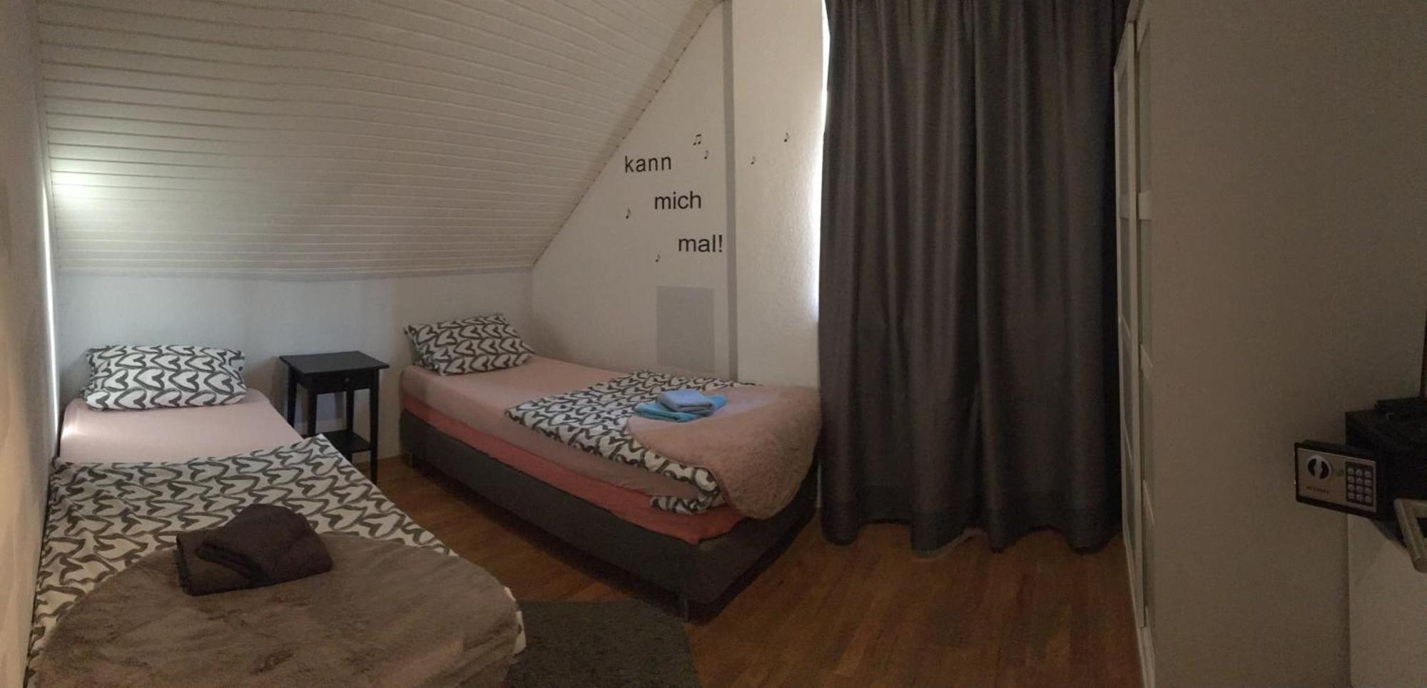 Dormitorium Kaarst Wohnraum Auf Zeitホステル エクステリア 写真